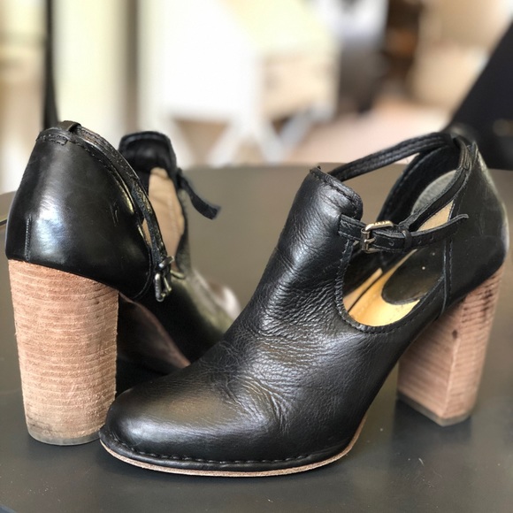 Frye heels - Picture 1 of 5